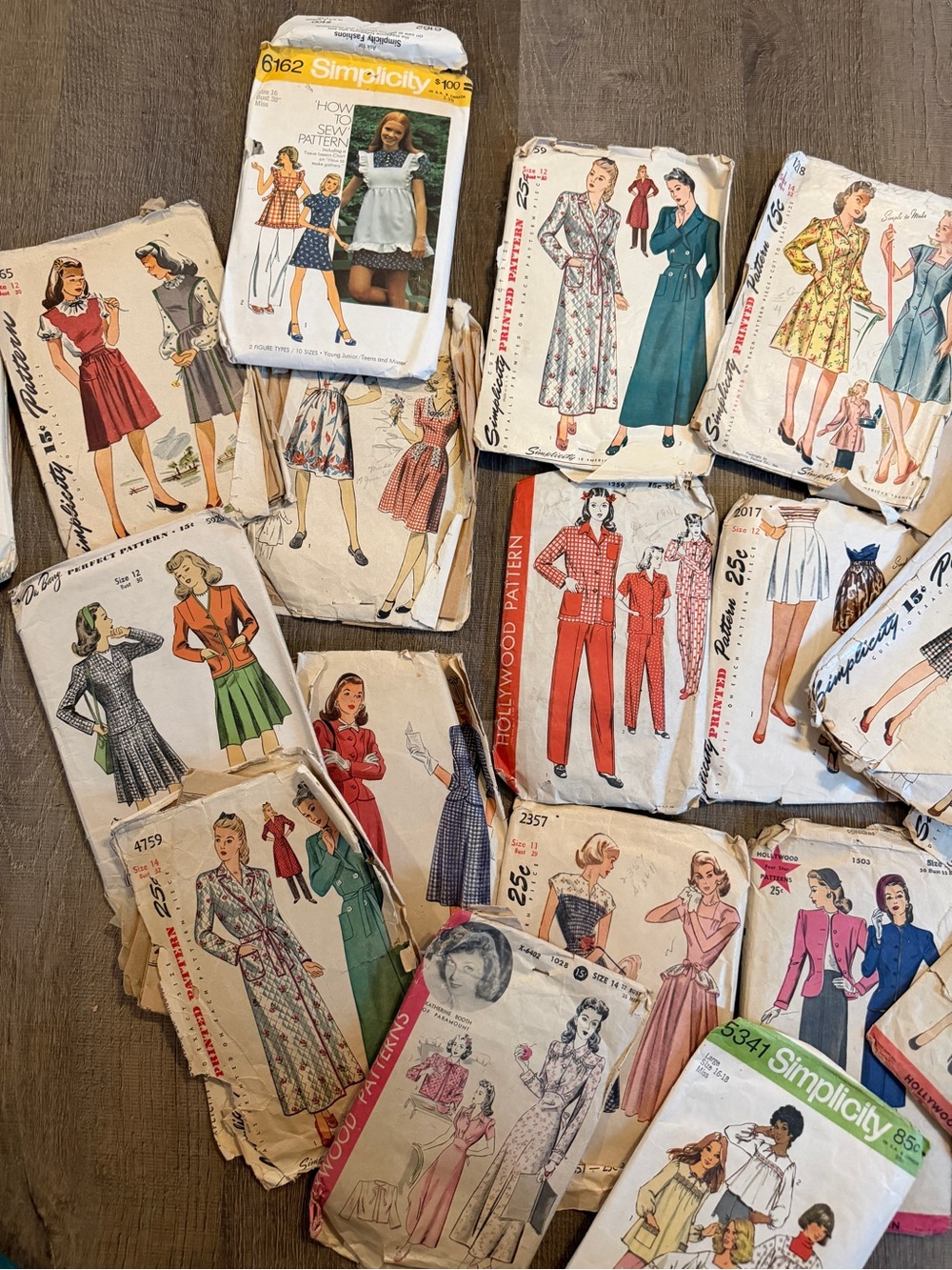 Vintage Clothing Patterns - Picture 2 of 4